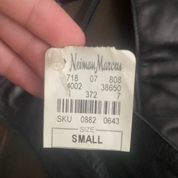 Authentic Black leather Prada belt new with tags - Picture 4 of 4